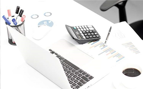 自己注冊公司和公司代辦有什么區(qū)別?